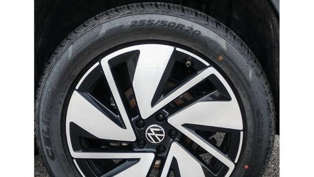 2025 Volkswagen Atlas SE