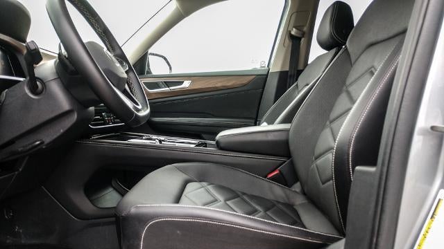 2025 Volkswagen Atlas SE