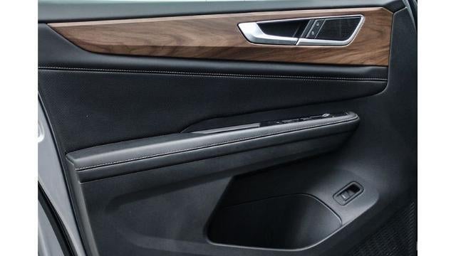 2025 Volkswagen Atlas SE
