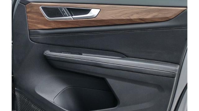 2025 Volkswagen Atlas SE
