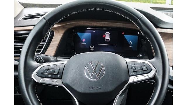 2025 Volkswagen Atlas SE
