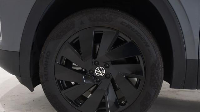 2025 Volkswagen Atlas SE