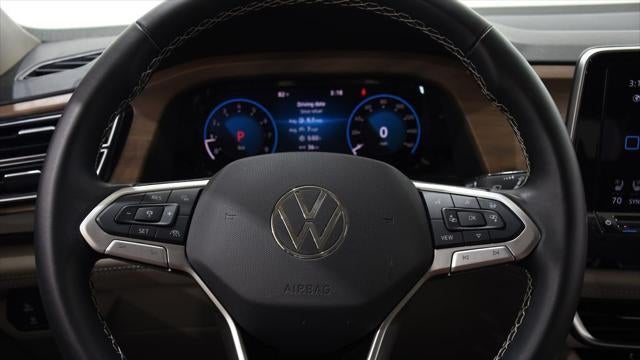 2025 Volkswagen Atlas SE