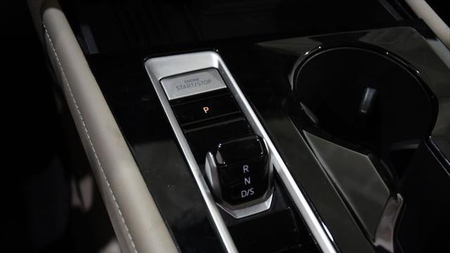 2025 Volkswagen Atlas SE
