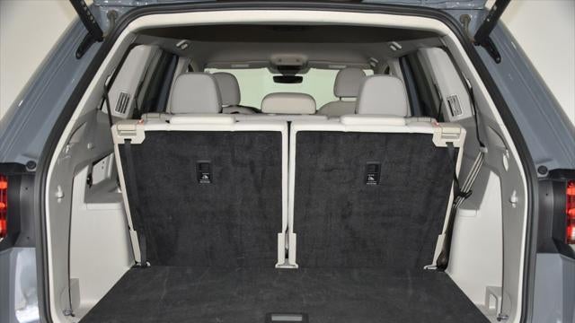 2025 Volkswagen Atlas SE