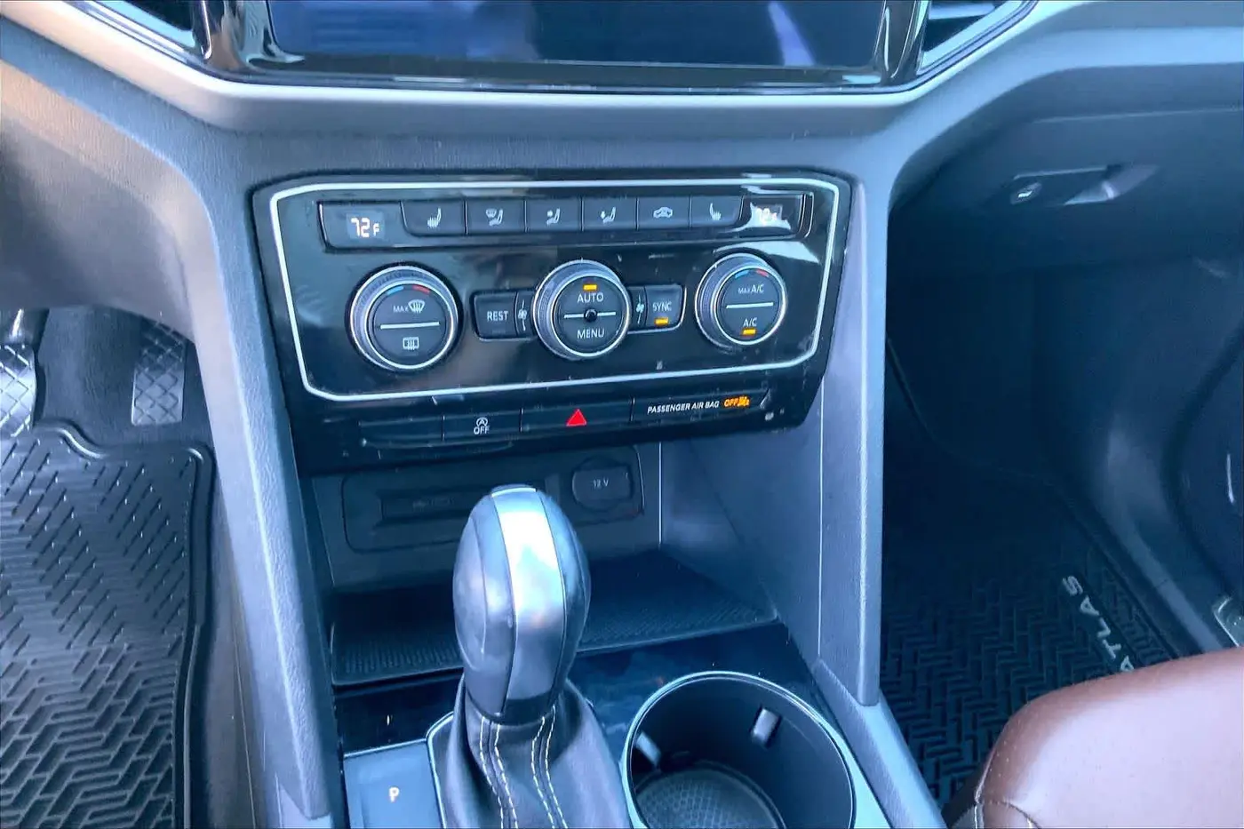 2022 Volkswagen Atlas - $17,795