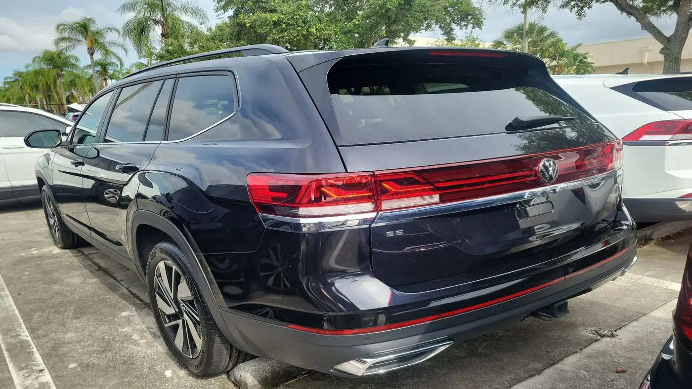 2024 Volkswagen Atlas SE