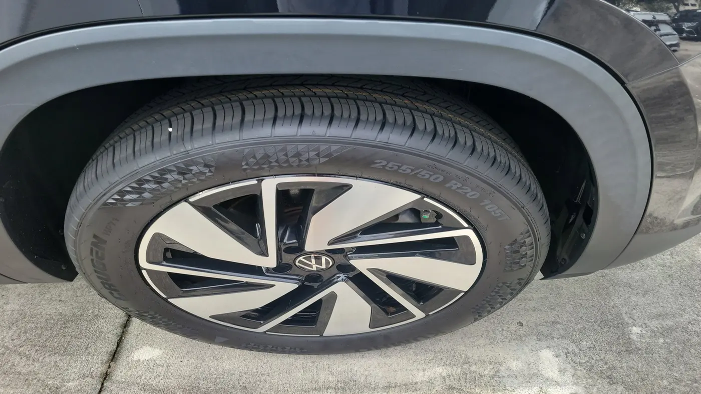 2024 Volkswagen Atlas SE