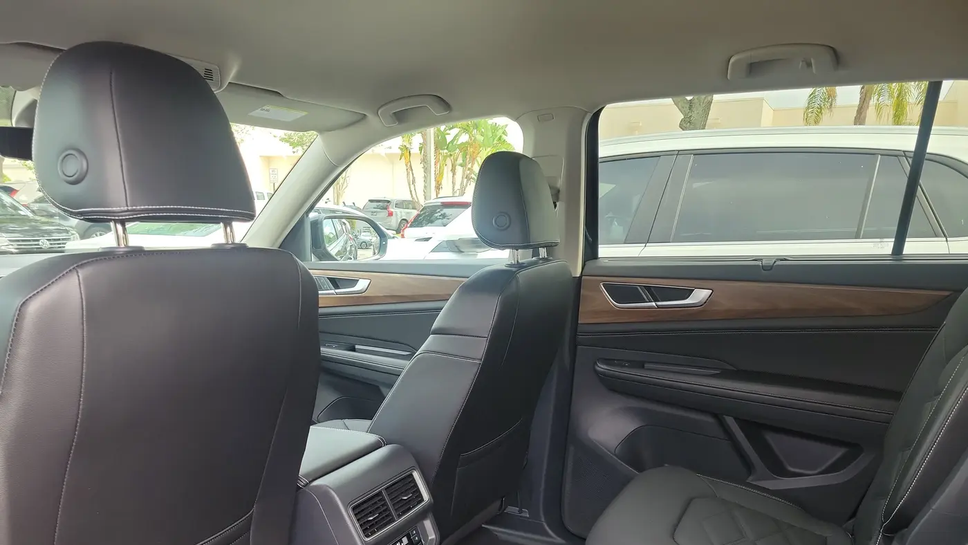2024 Volkswagen Atlas SE