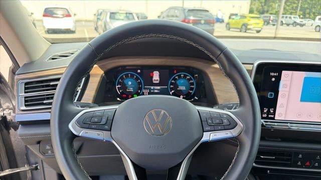 2025 Volkswagen Atlas SE
