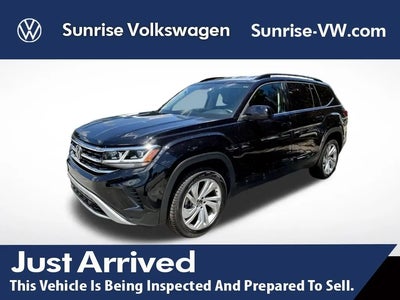 Photo of a 2023 Volkswagen Atlas V6 SE 4DR SUV W/Technology for sale