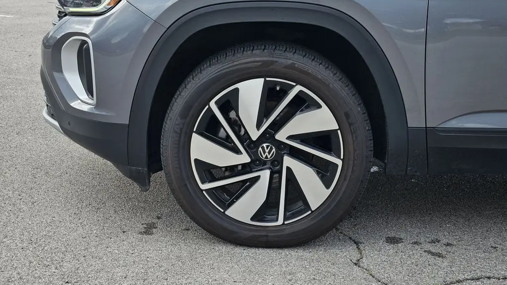 2024 Volkswagen Atlas SE