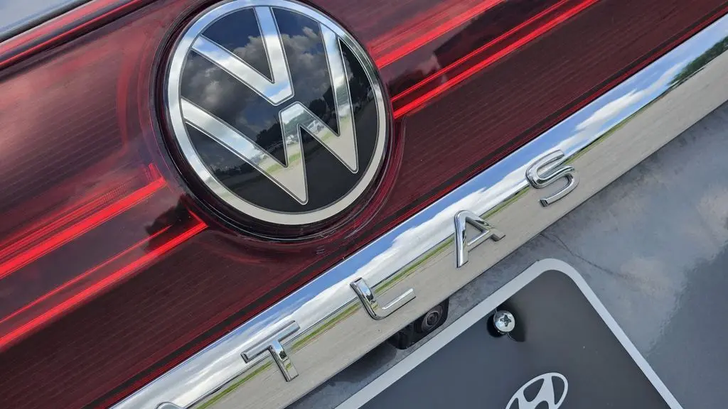 2024 Volkswagen Atlas SE