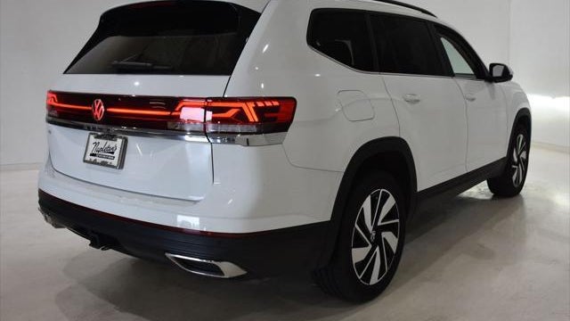 2025 Volkswagen Atlas SE