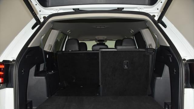 2025 Volkswagen Atlas SE