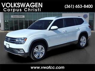 2019 Volkswagen Atlas with Pure White Exterior