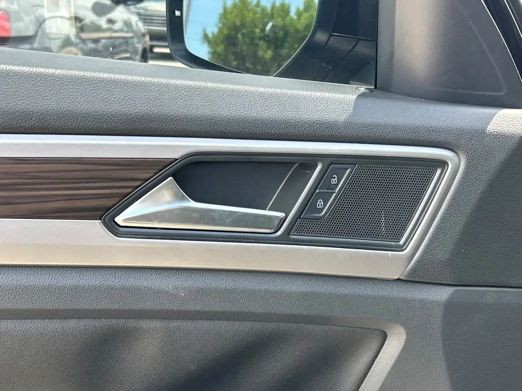 2021 Volkswagen Atlas - $19,923