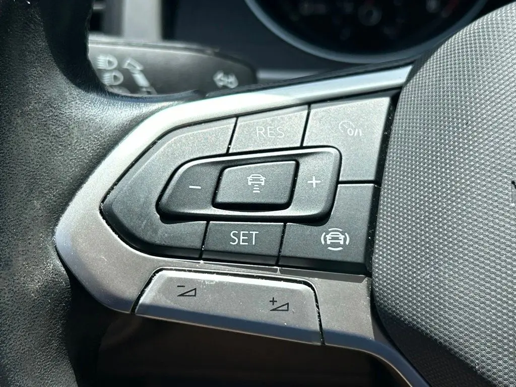 2021 Volkswagen Atlas - $19,923