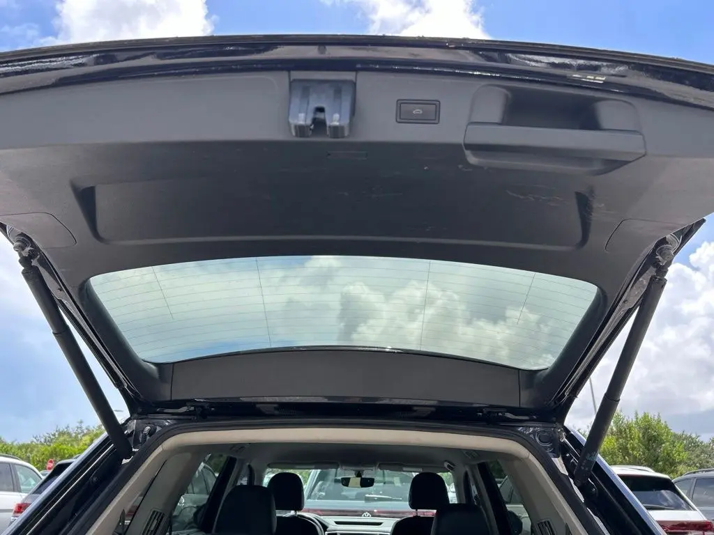 2021 Volkswagen Atlas - $19,923