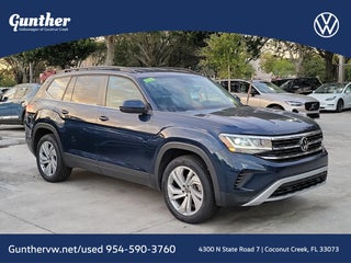 2023 Volkswagen Atlas with Tourmaline Blue Metallic Exterior