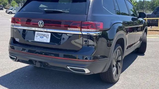 2024 Volkswagen Atlas SE
