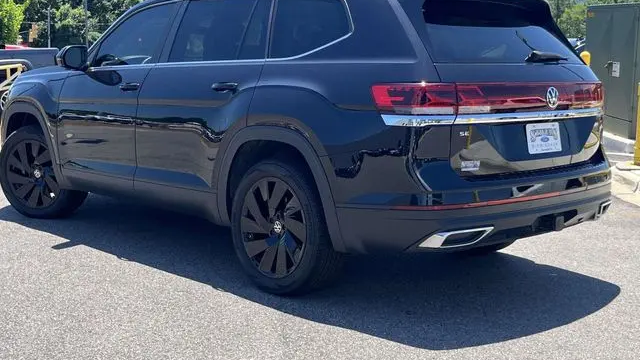 2024 Volkswagen Atlas SE