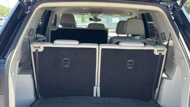 2024 Volkswagen Atlas SE