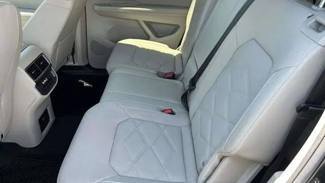 2024 Volkswagen Atlas SE