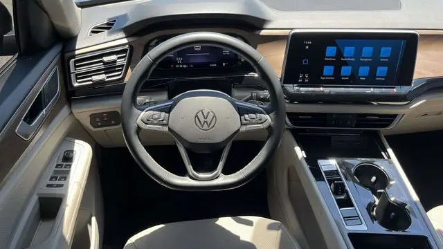 2024 Volkswagen Atlas SE