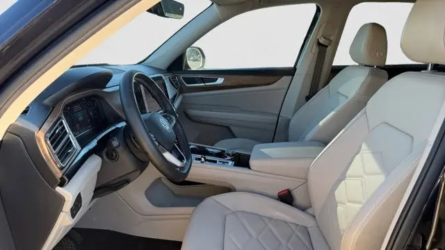 2024 Volkswagen Atlas SE