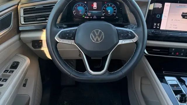 2024 Volkswagen Atlas SE