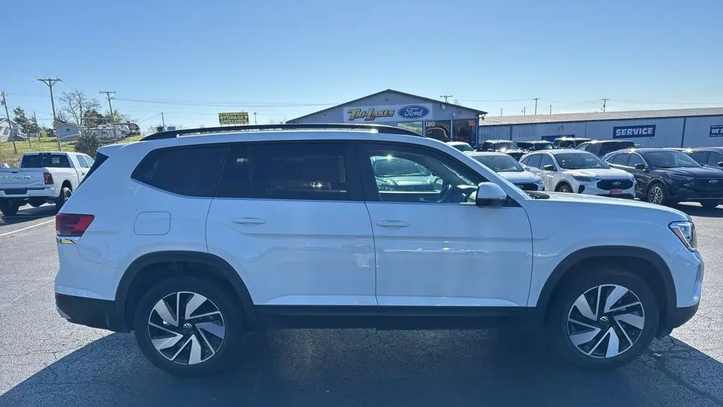 2025 Volkswagen Atlas SE