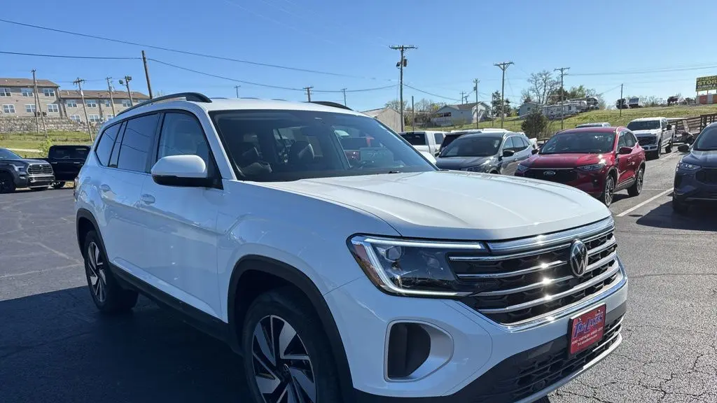 2025 Volkswagen Atlas SE