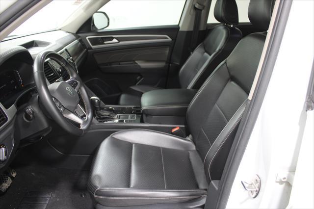 2022 Volkswagen Atlas - $23,898