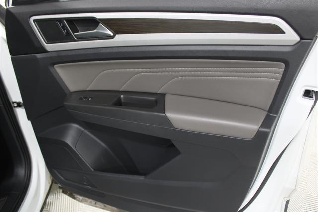 2022 Volkswagen Atlas - $23,898