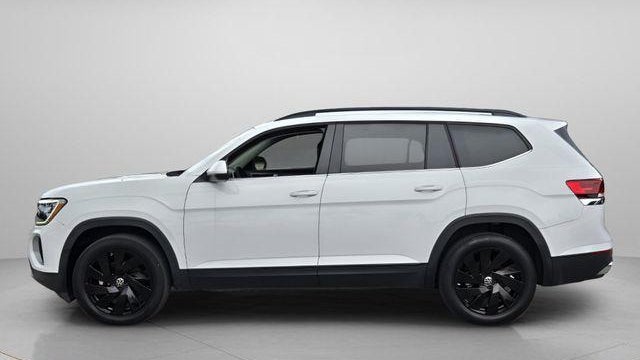 2024 Volkswagen Atlas SE