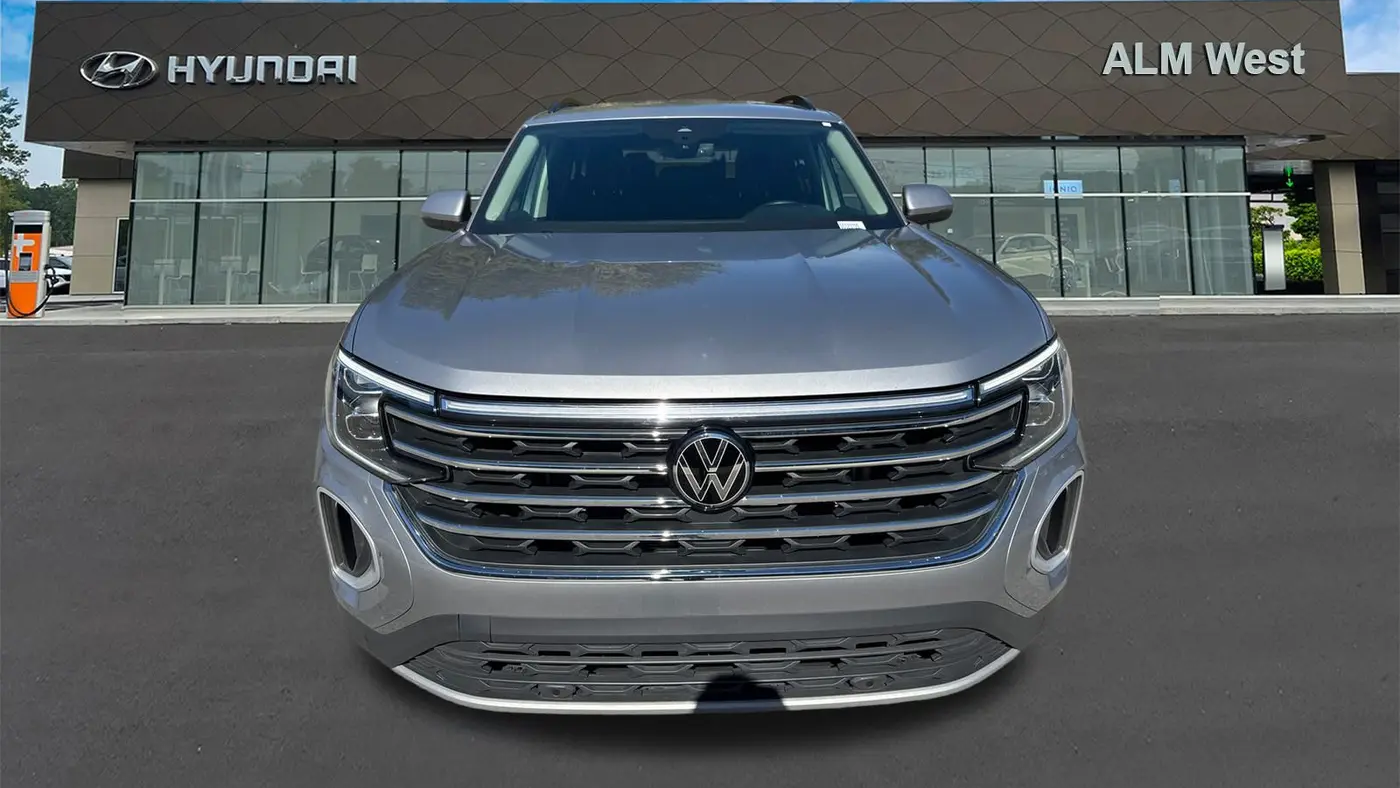 2025 Volkswagen Atlas SE
