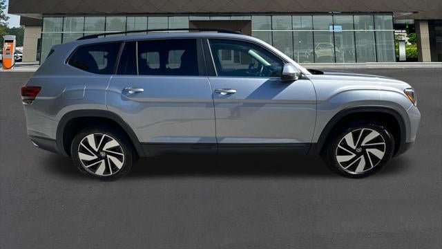 2025 Volkswagen Atlas SE
