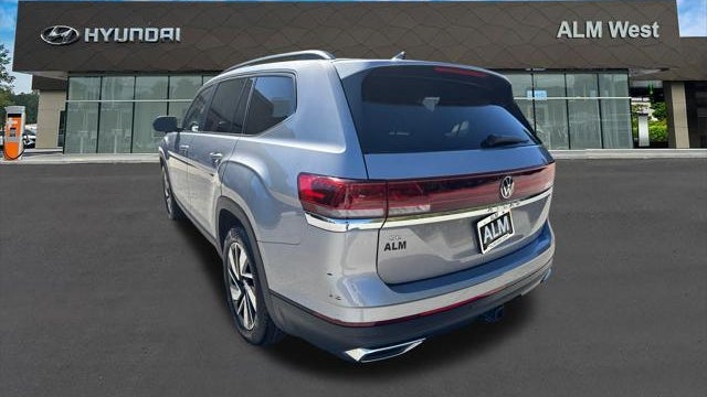 2025 Volkswagen Atlas SE