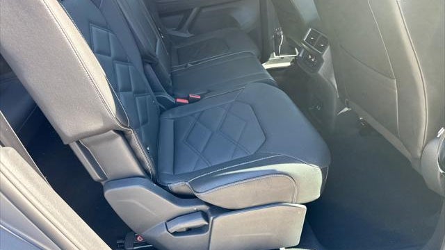2025 Volkswagen Atlas SE