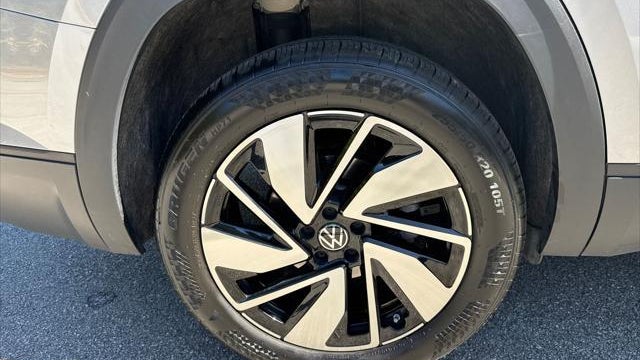 2025 Volkswagen Atlas SE