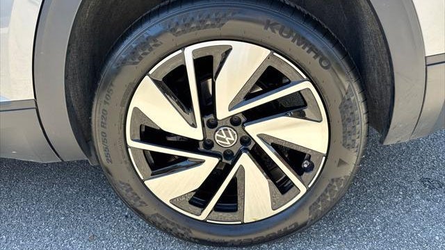 2025 Volkswagen Atlas SE