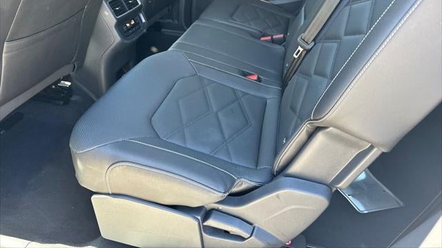 2025 Volkswagen Atlas SE