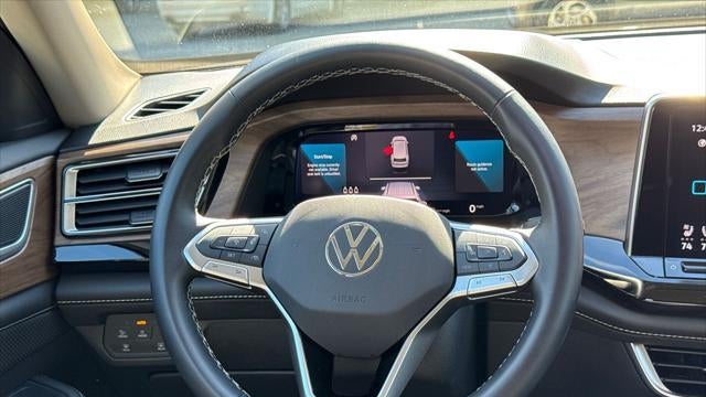 2025 Volkswagen Atlas SE