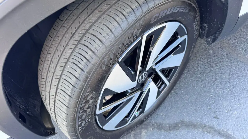 2025 Volkswagen Atlas SE