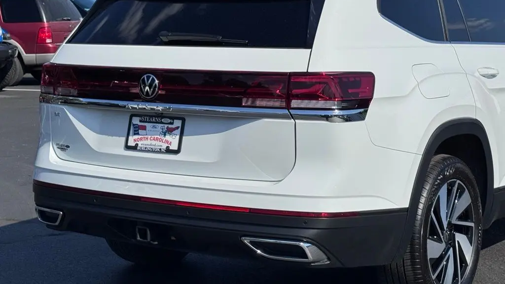 2025 Volkswagen Atlas SE