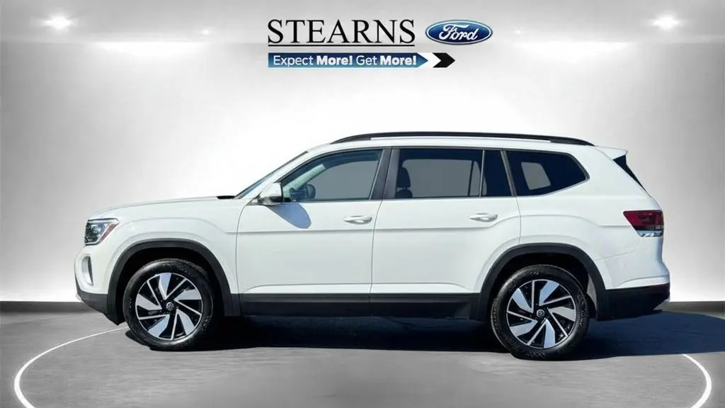 2025 Volkswagen Atlas SE
