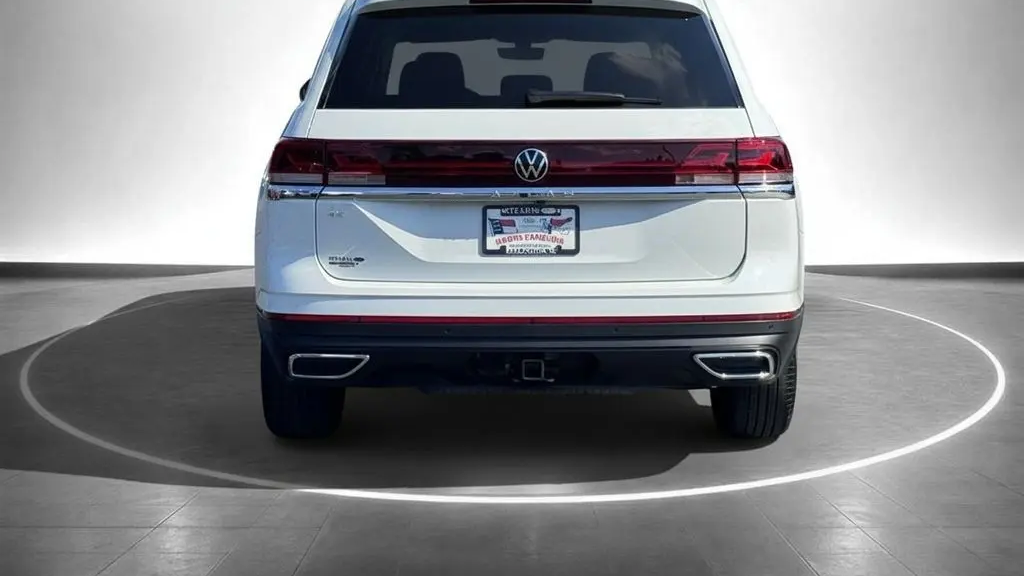 2025 Volkswagen Atlas SE