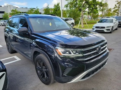 Photo of a 2023 Volkswagen Atlas V6 SE 4DR SUV W/Technology for sale