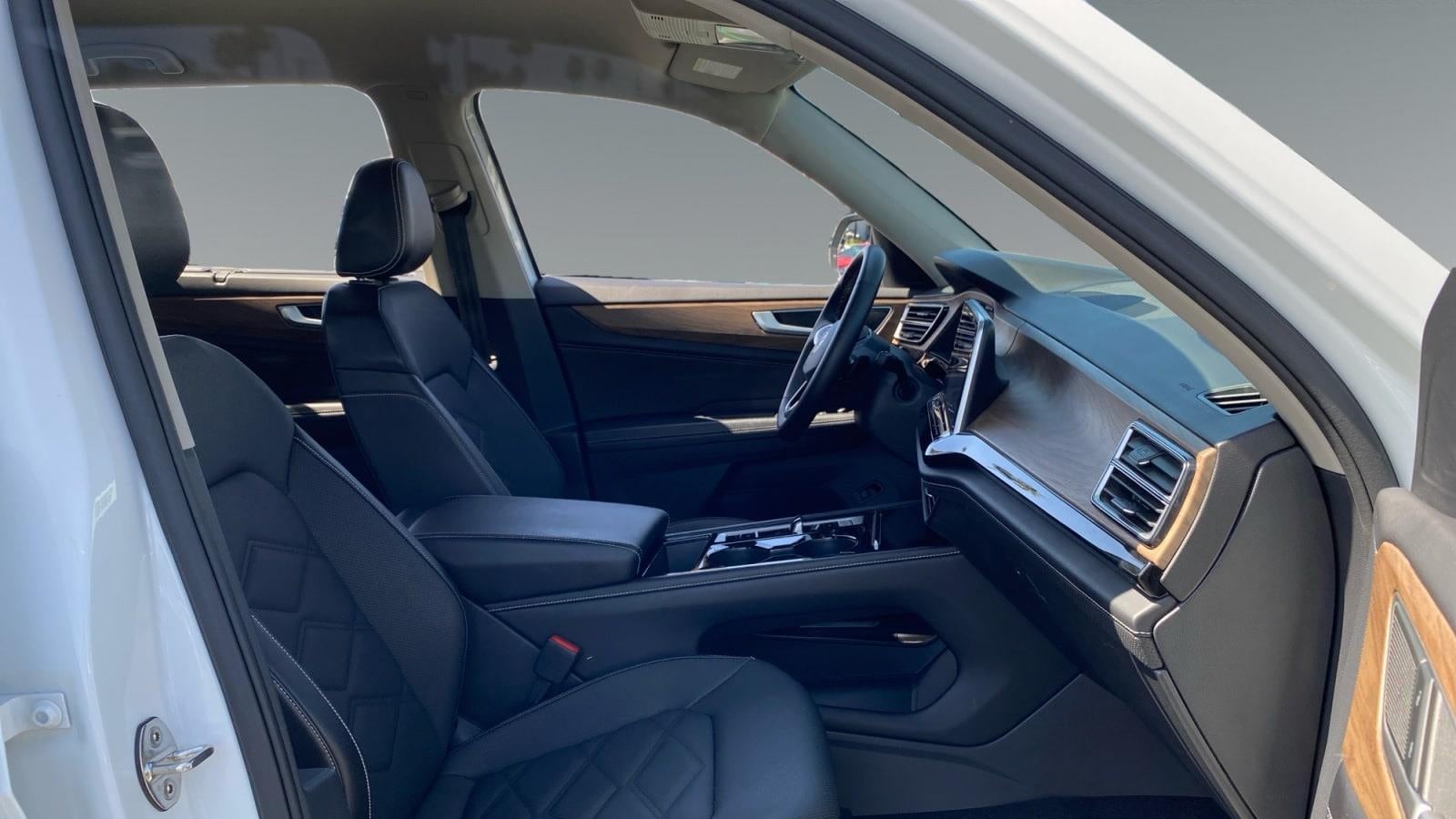 2024 Volkswagen Atlas SE